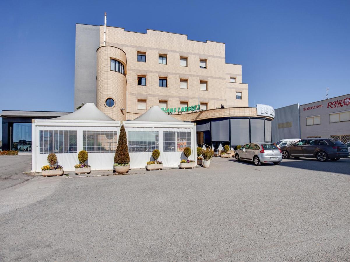 Hotel Restaurante Blanc I Negre 2 Agramunt Екстер'єр фото