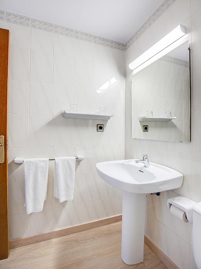 Hotel Restaurante Blanc I Negre 2 Agramunt Екстер'єр фото