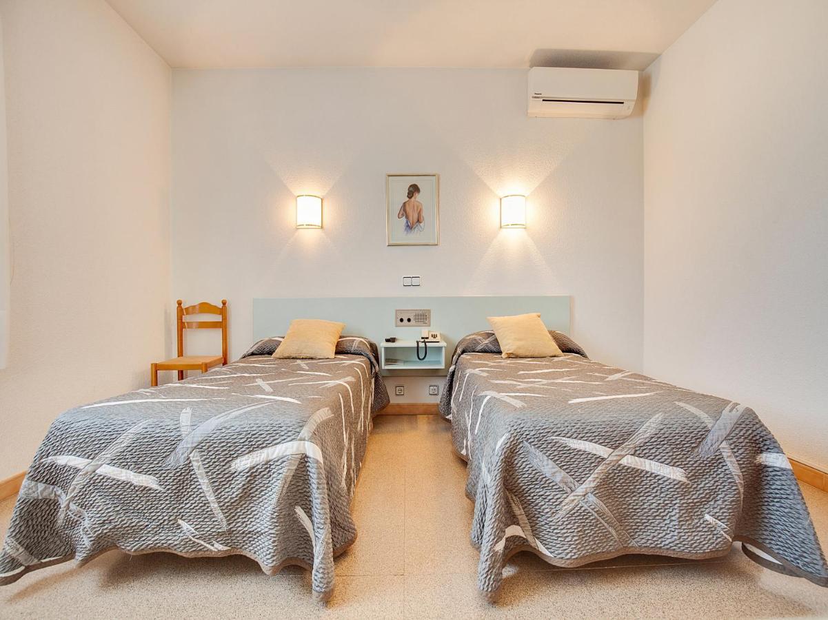 Hotel Restaurante Blanc I Negre 2 Agramunt Екстер'єр фото